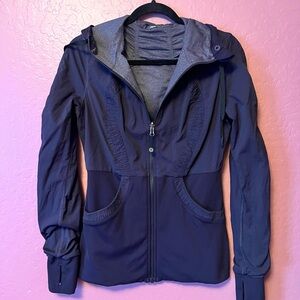 Lululemon Eggplant Purple Reversable Jacket. Size Small.